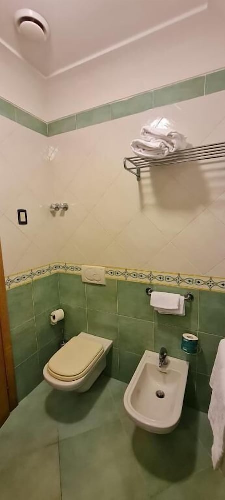 Albatros Hotel 46/50