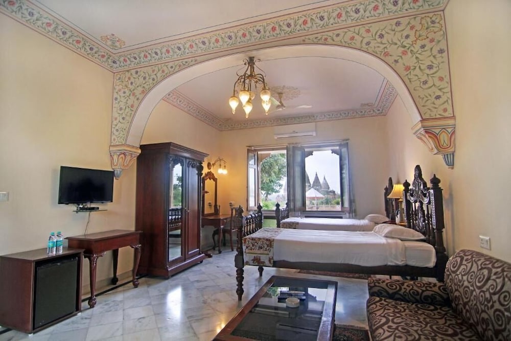 AMAR MAHAL 17/35
