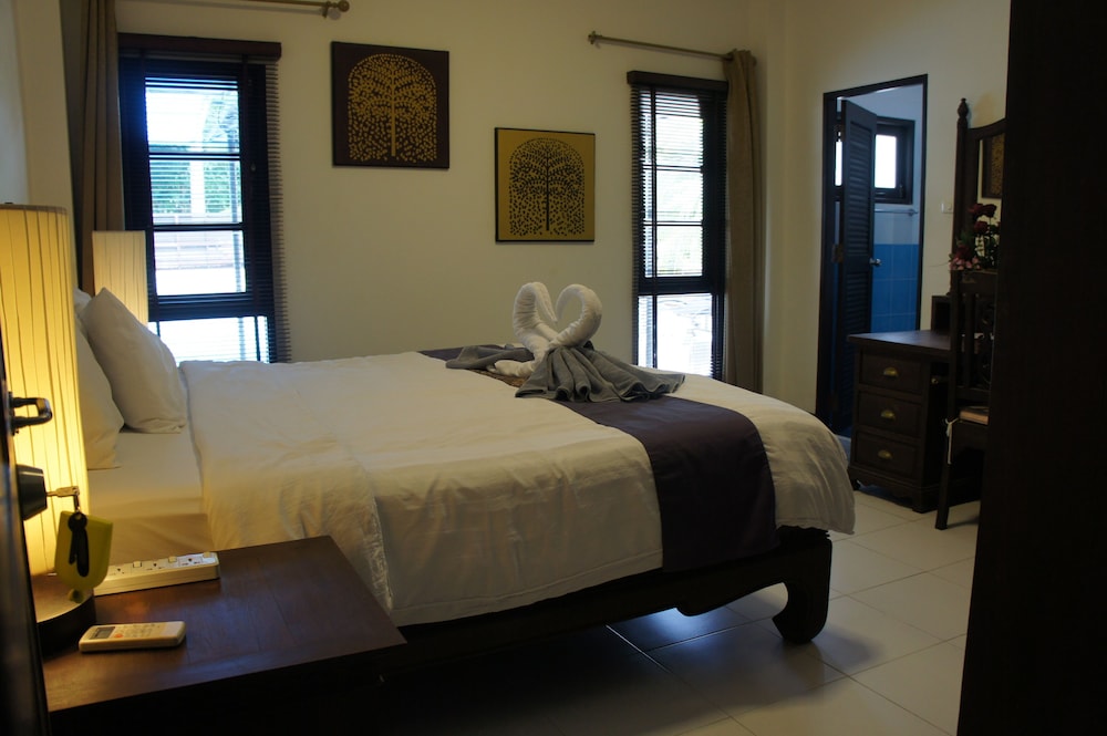 Phuket Gay Home Stay - Caters To Men 14/44