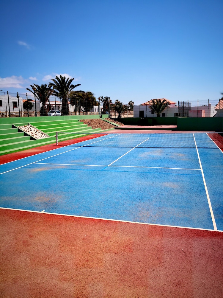 Castillo Beach Club35610 29/33