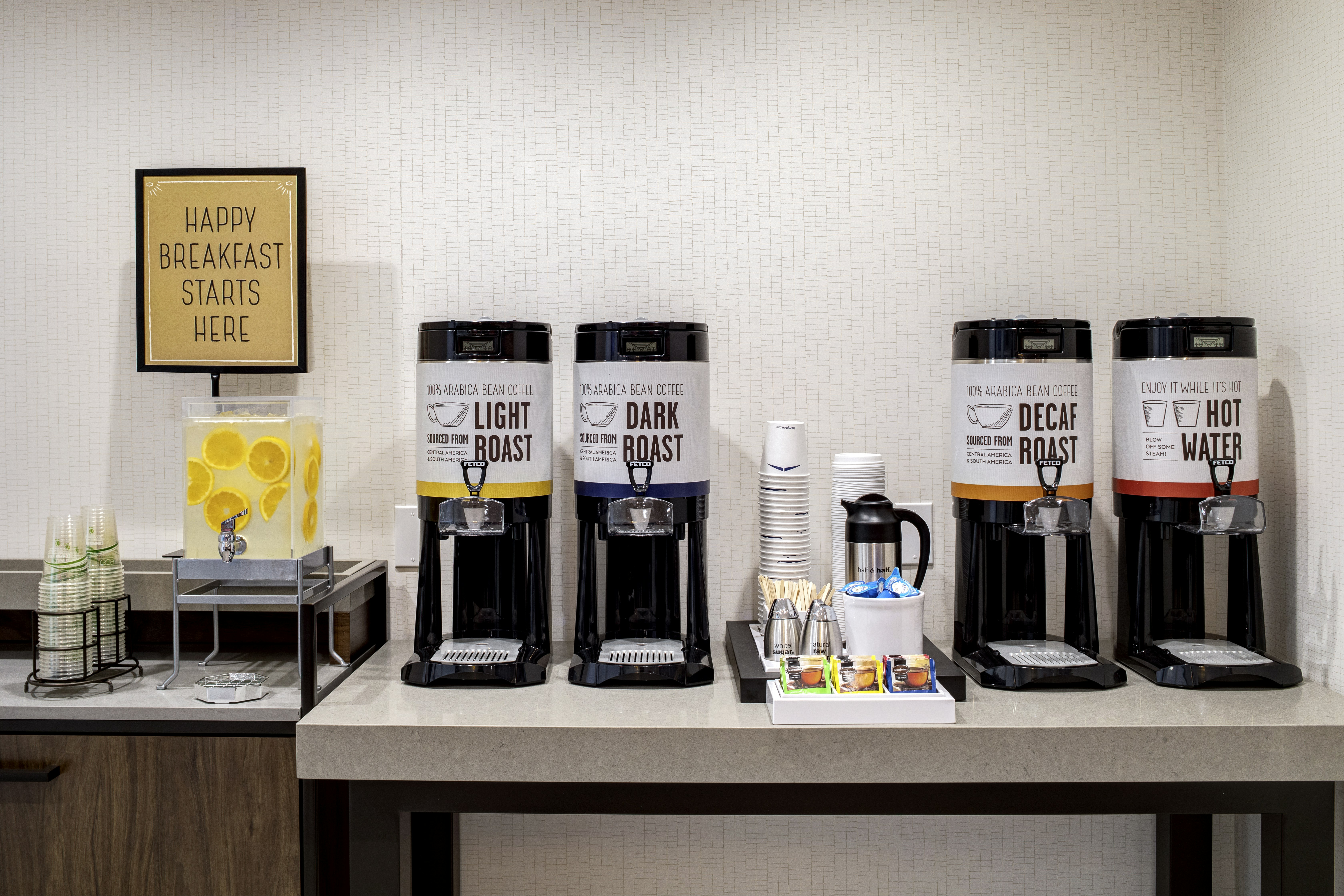 Hampton Inn and Suites Indio, CA 28/43
