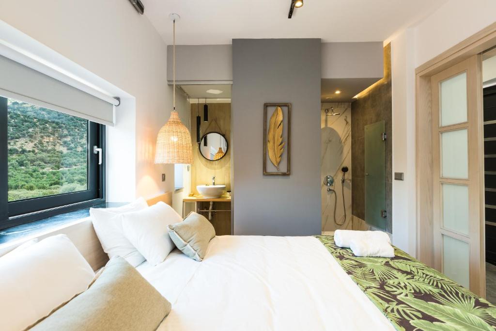 T Hotel Premium Suites 5/24