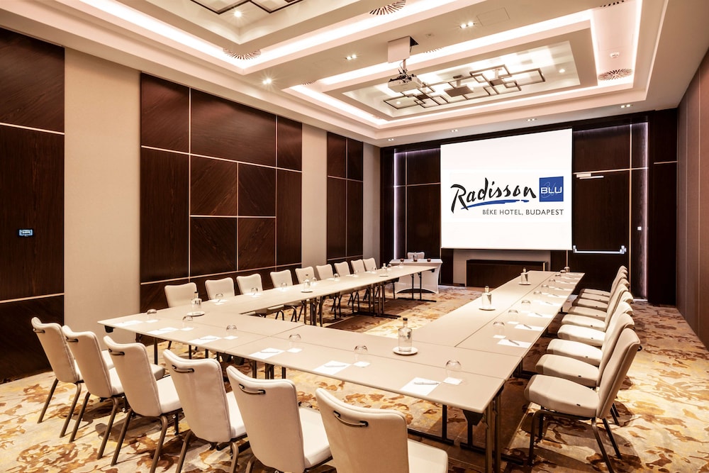Radisson Blu Beke 64/70