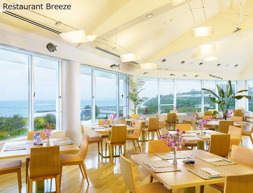 Marine Piazza Okinawa 33/49