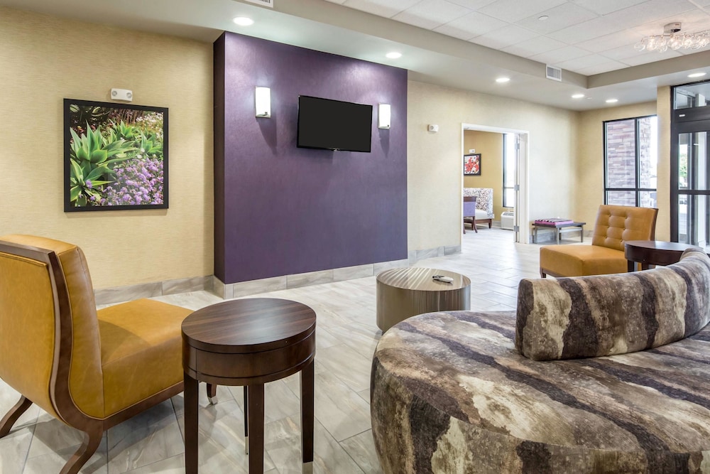 Comfort Inn & Suites Lovington, NM 26/39