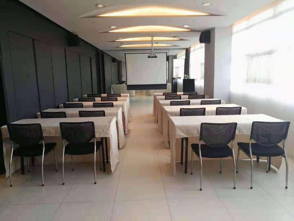 Jinjiang Inn (Wuxi Huishan District Government Wanda Plaza) 47/56