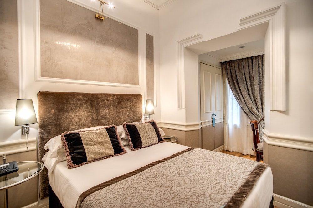 غرفة أساسية بسرير فردي، The Britannia Hotel 9/10