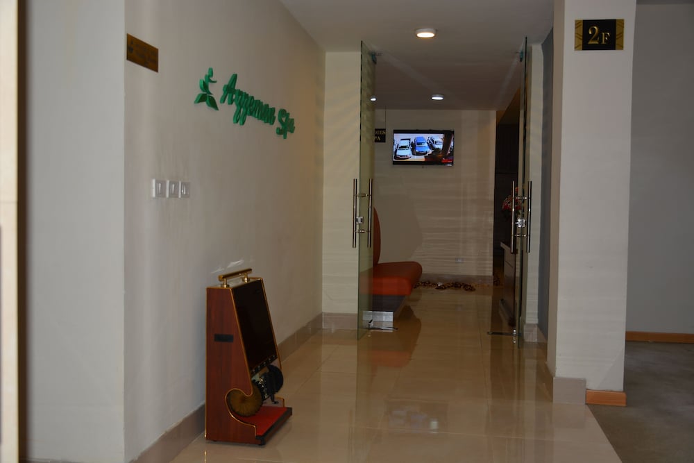 AZZEMAN HOTEL 8/49