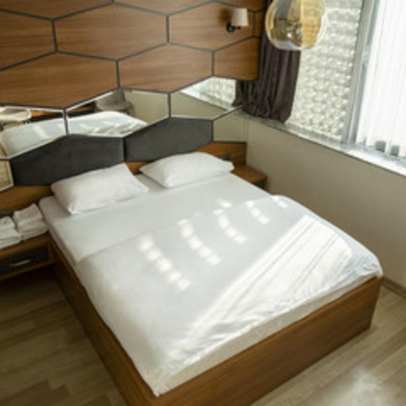 F&B Suite 5/19