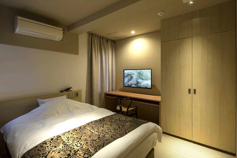 Hotel The Grandee 15/48