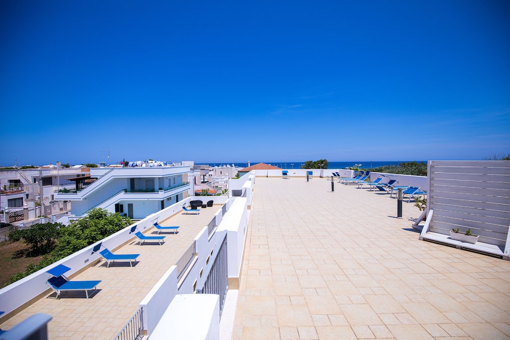 Donnosanto Hotel 47/50