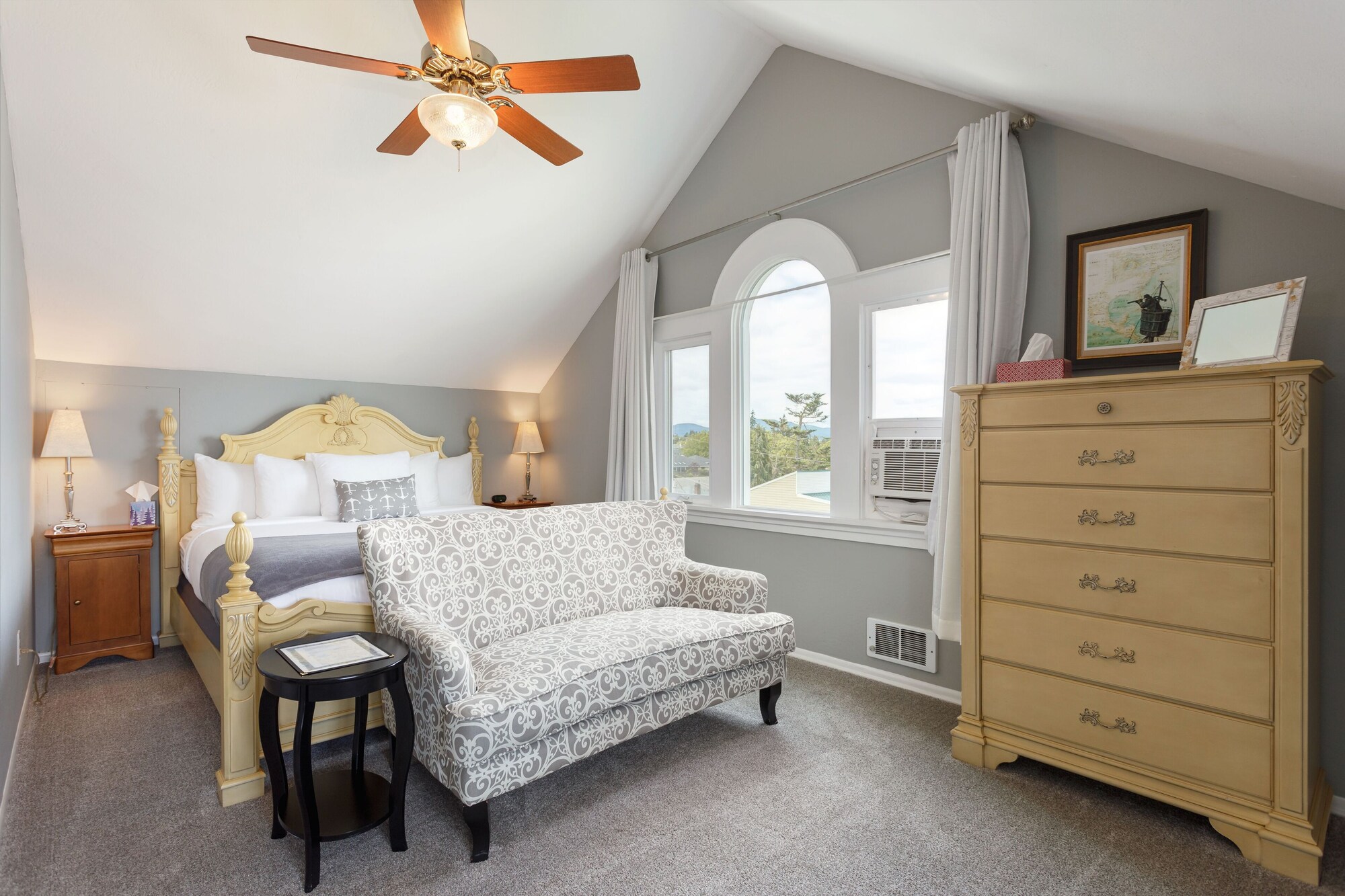 Nest, King Bed, King and Twin Beds