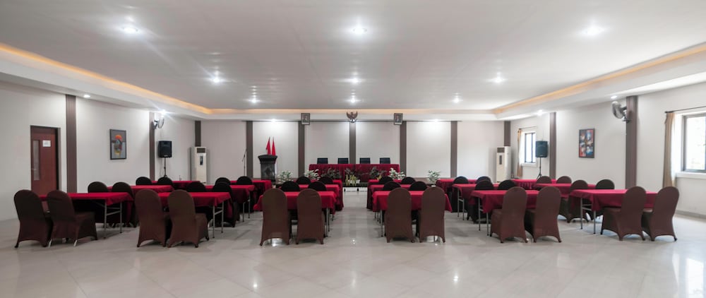 Hotel Transit Pasuruan 37/43
