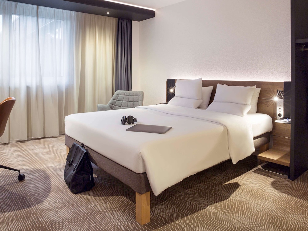 BUSINESS, SUPERIOR, DOUBLE BED