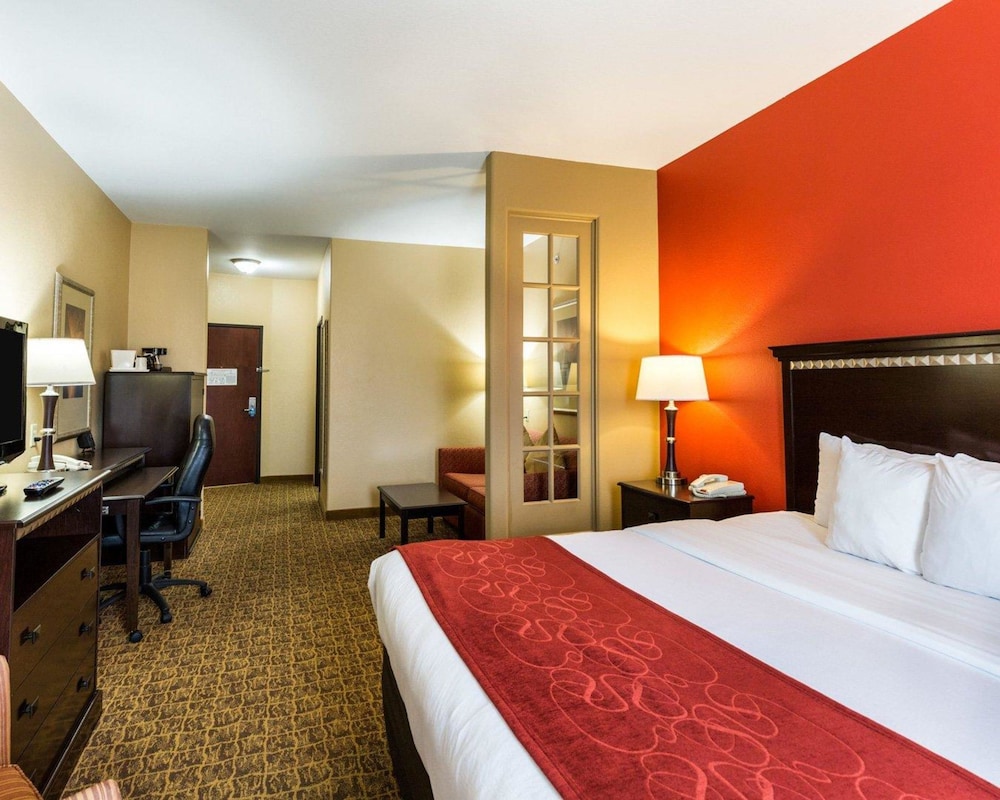 Spark By Hilton Pearland 15/37