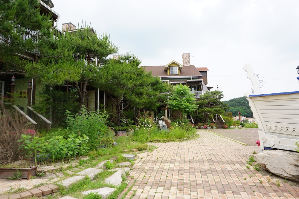 Gyeongju Art In Tiara Pension 38/50
