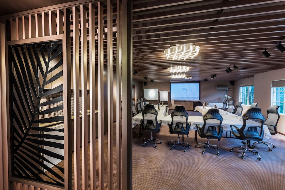 Eltham Gateway Hotel and Conference Centre 12/37
