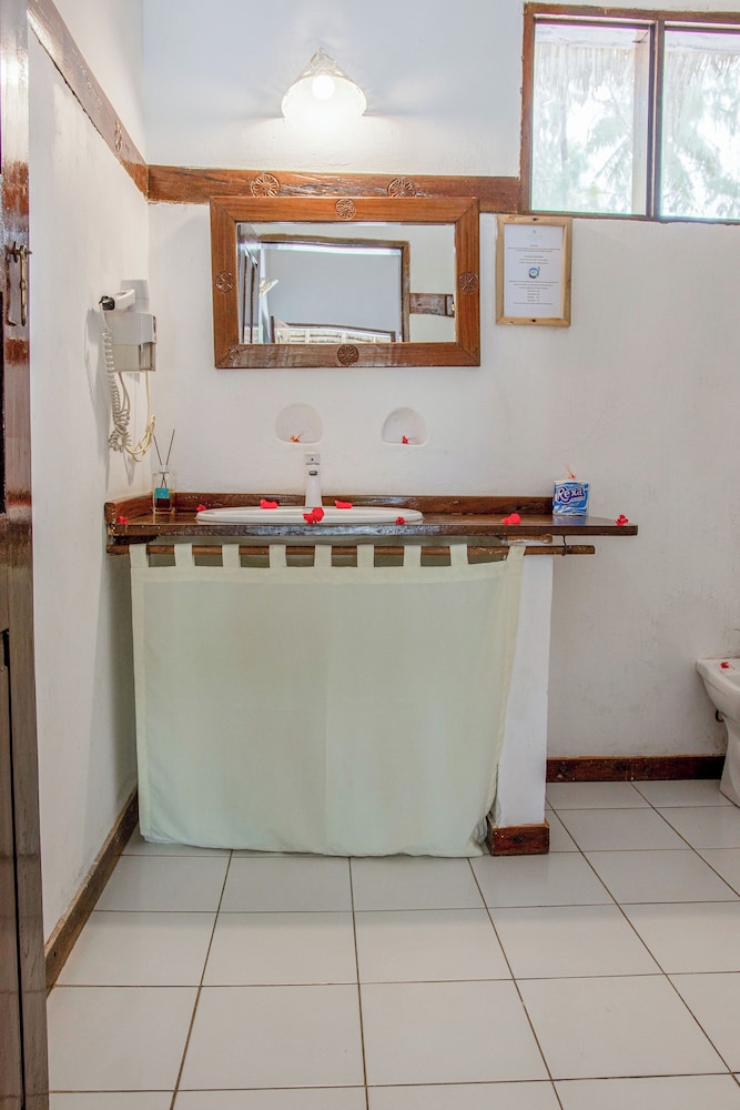 Lobby at Hakuna Majiwe Beach Lodge, PAJE