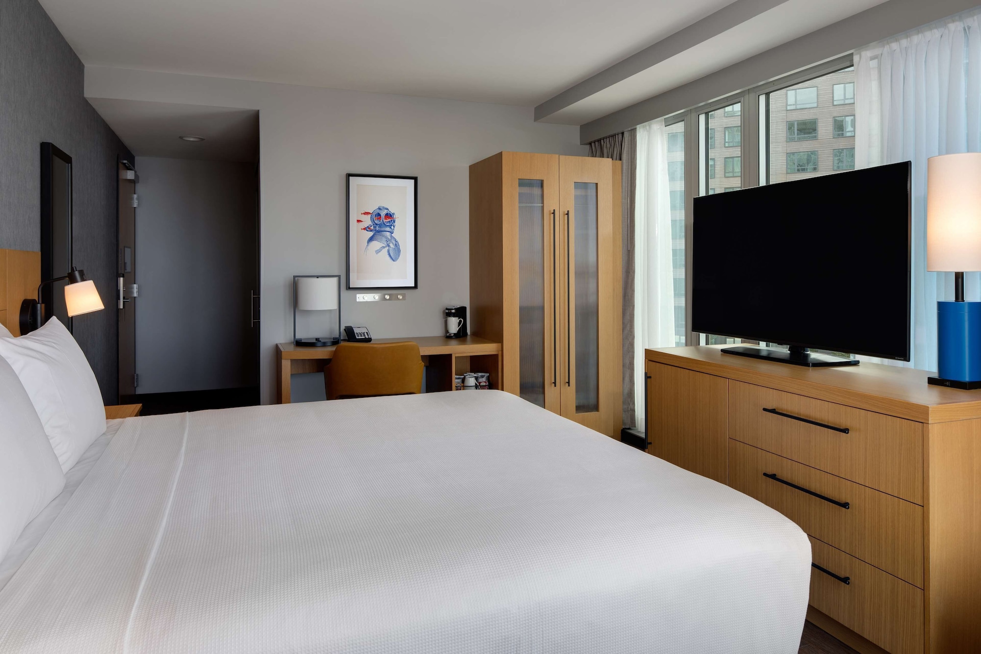 ROOM, KING BED, HARBOUR VIEW