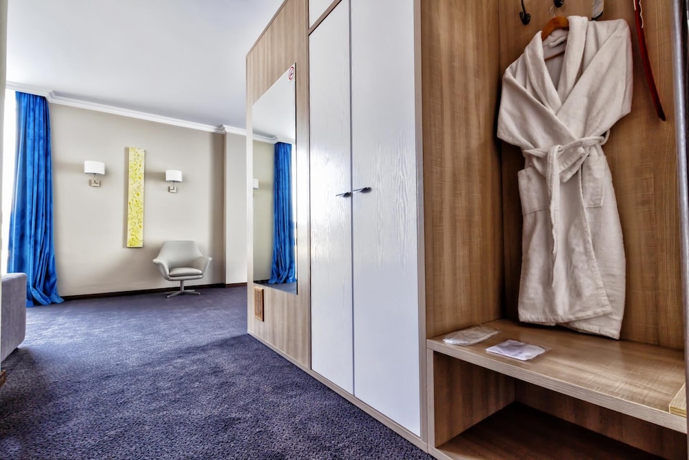 AYKUN Hotel 37/44