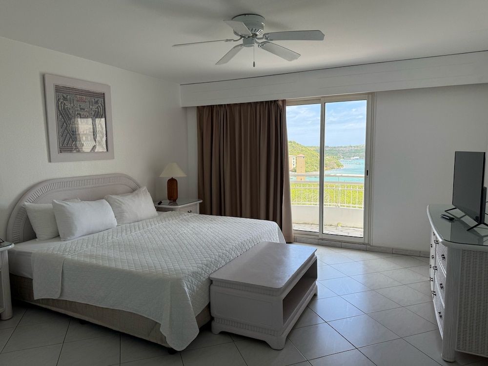 Sapphire Beach Club and Resort 10/50