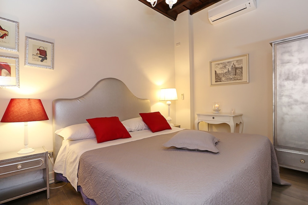 ROOM, DOUBLE BED, PRIVATE BATHROOM
