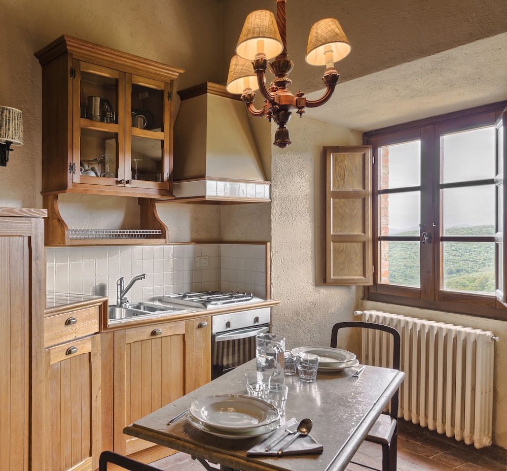 Borgo Di Pietrafitta Relais 57/74
