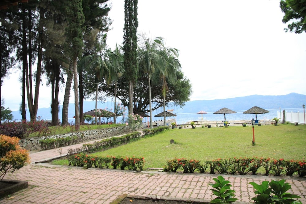Pandu Lakeside Hotel Tuktuk 44/51