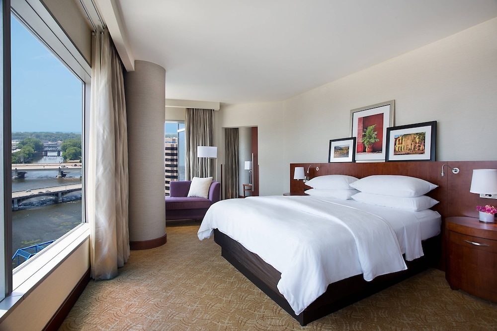 JW Marriott Hotel Grand Rapids 17/80
