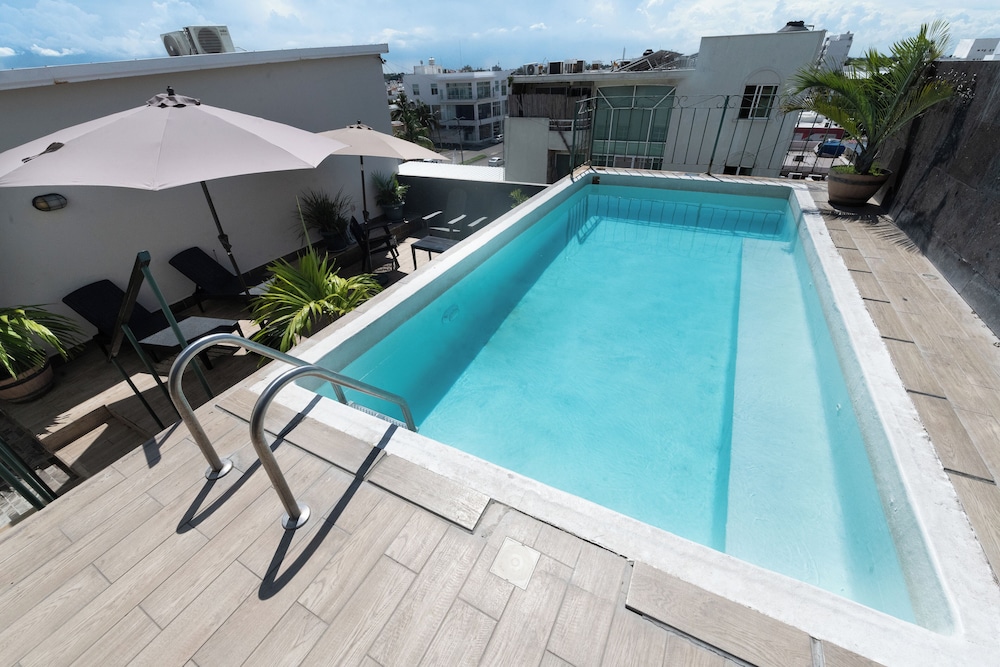 Boca Inn Hotel &amp; Suites 33/66