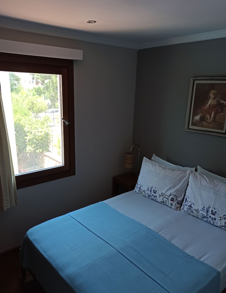 2 Bedrooms, Family, Apartment, Queen Bed, Pool View, Sofa, Kitchen