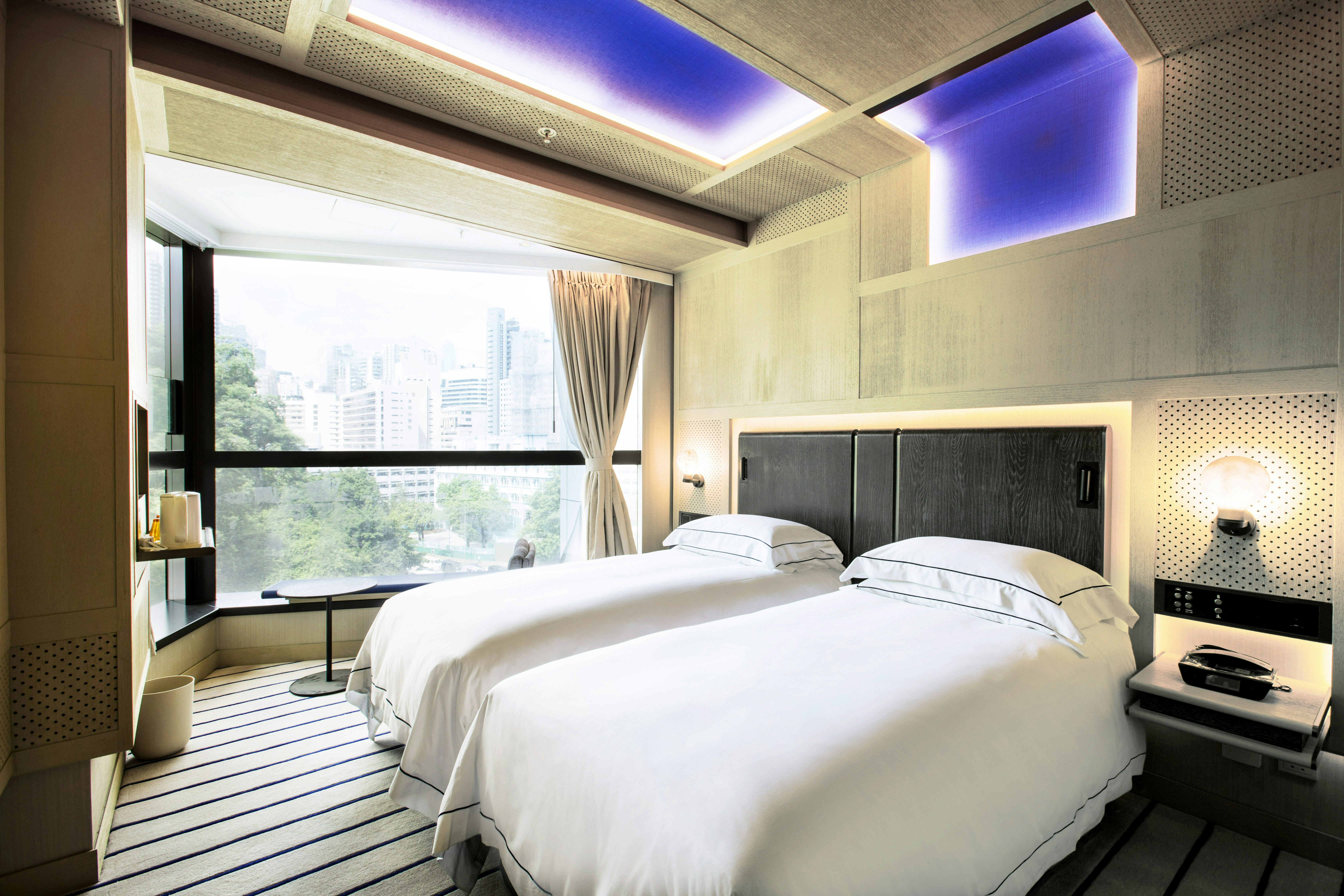 The Emperor Hotel 16/30