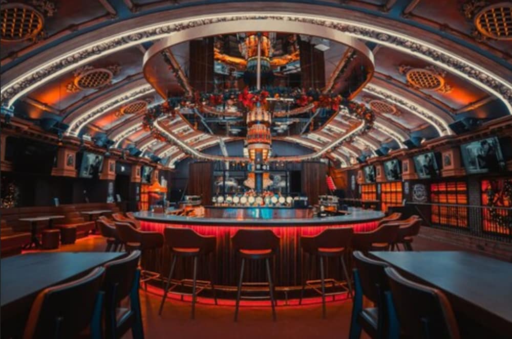 Camden Deluxe Hotel 40/56