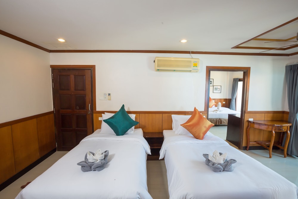 2 BEDROOMS, DELUXE, FAMILY