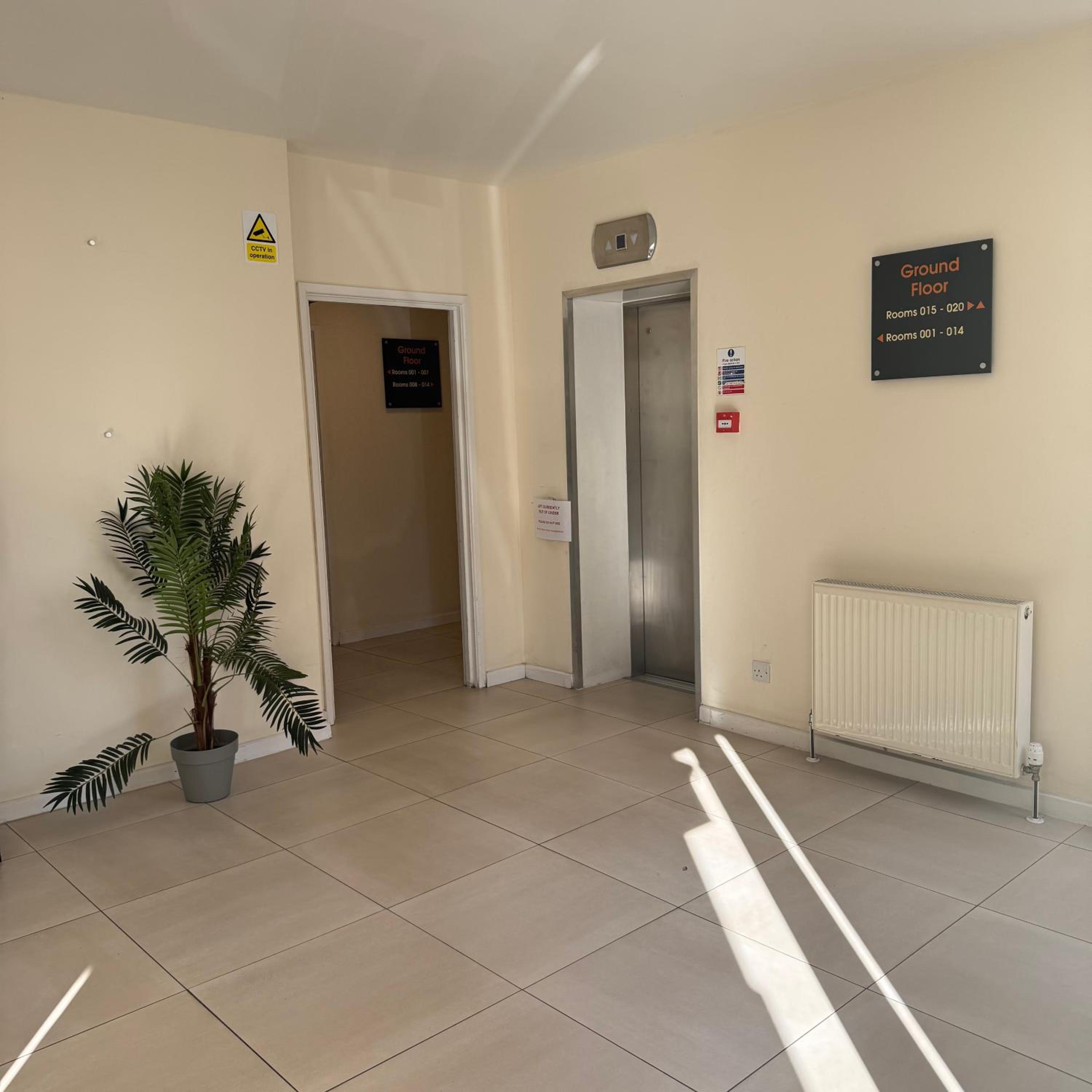Central Hotel Gloucester by Roomsbooked 9/14