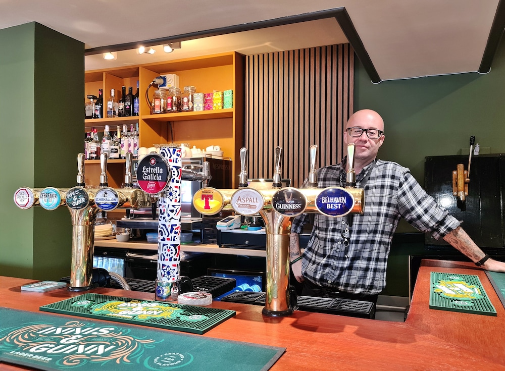 The Alyth Hotel 45/50