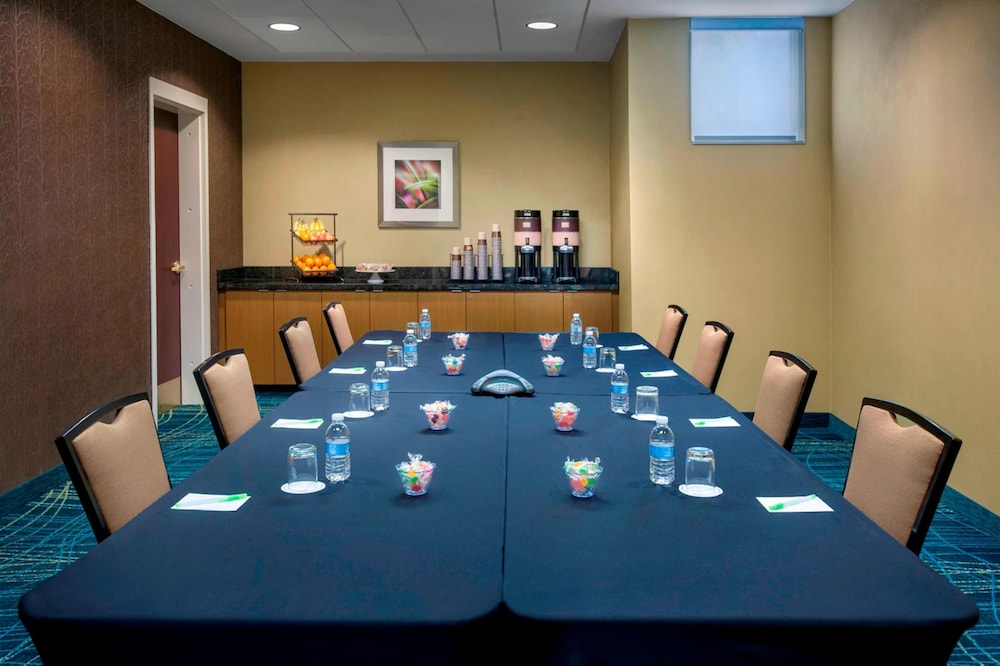 Willow Grove by IHG 13/16