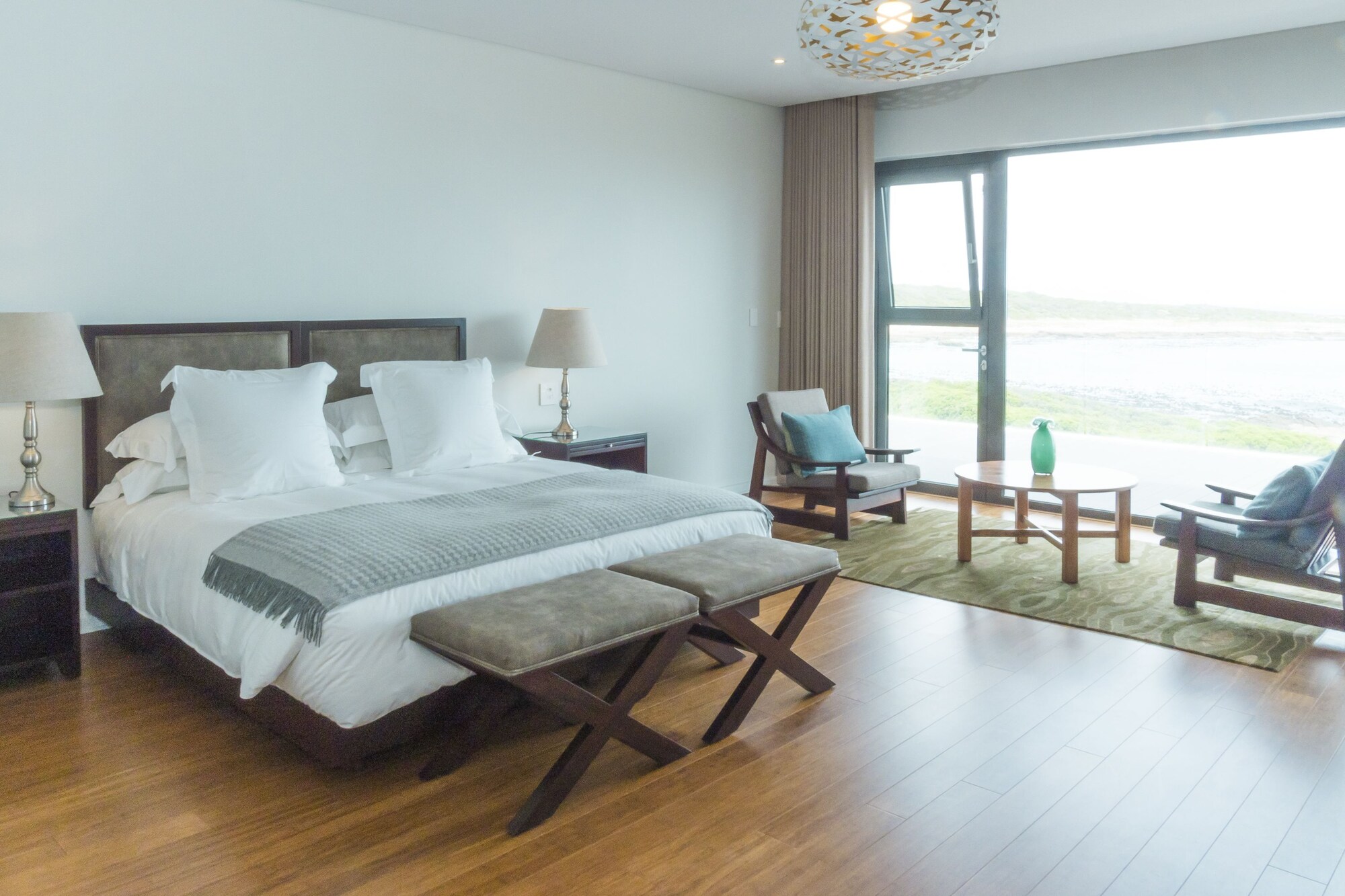 LUXURY, TWIN BEDS, SEA VIEW