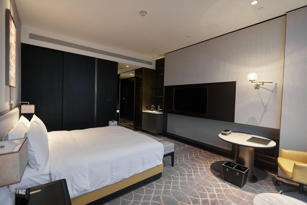 Intercontinental Ningbo 26/79