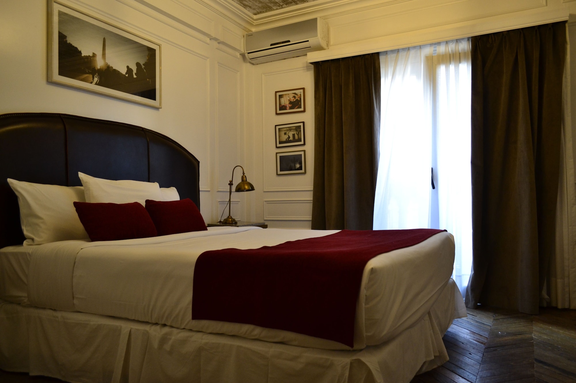 غرفة بسرير كوين، Hotel Clasico 4/7