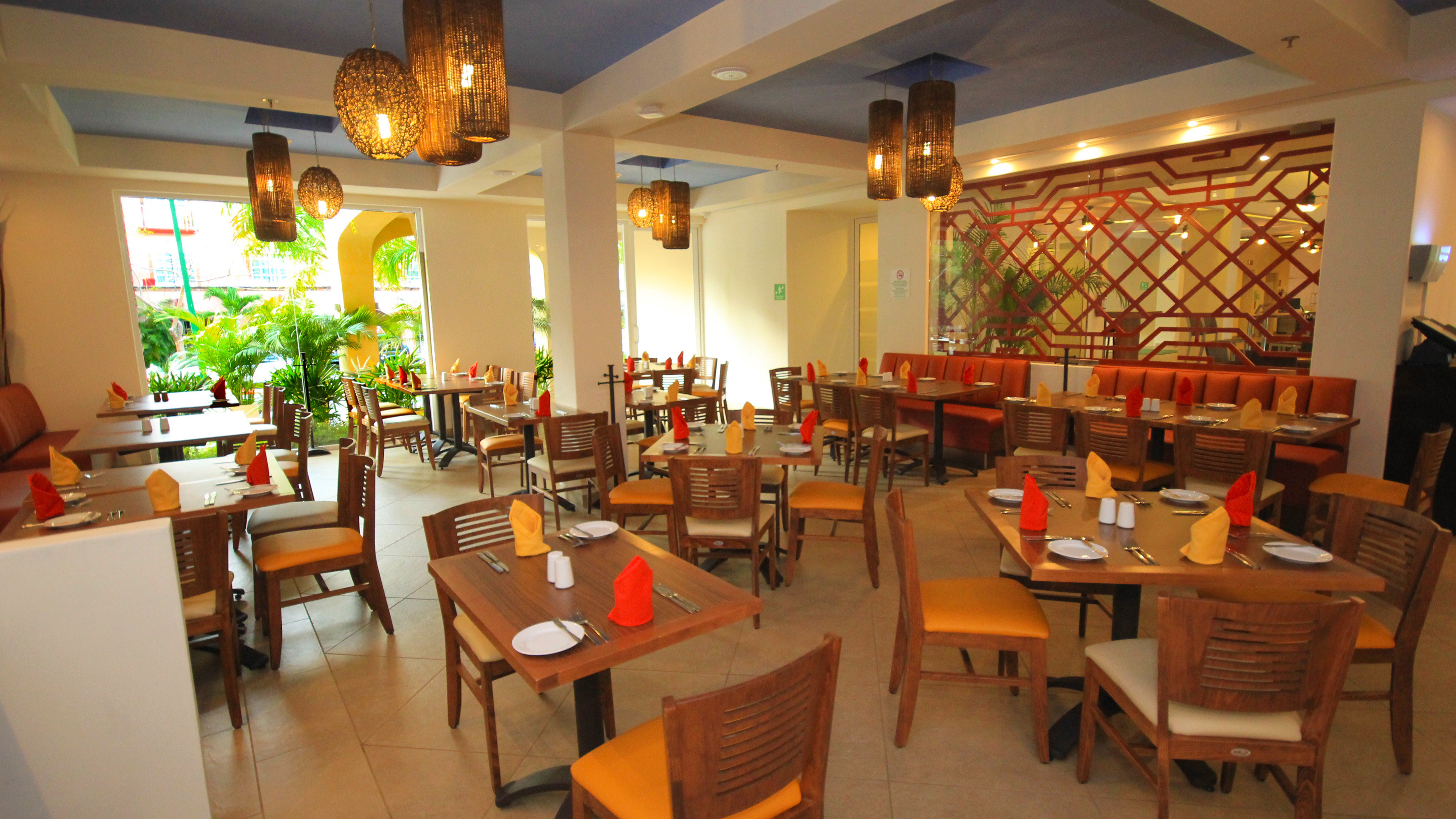HOLIDAY INN HUATULCO 26/39
