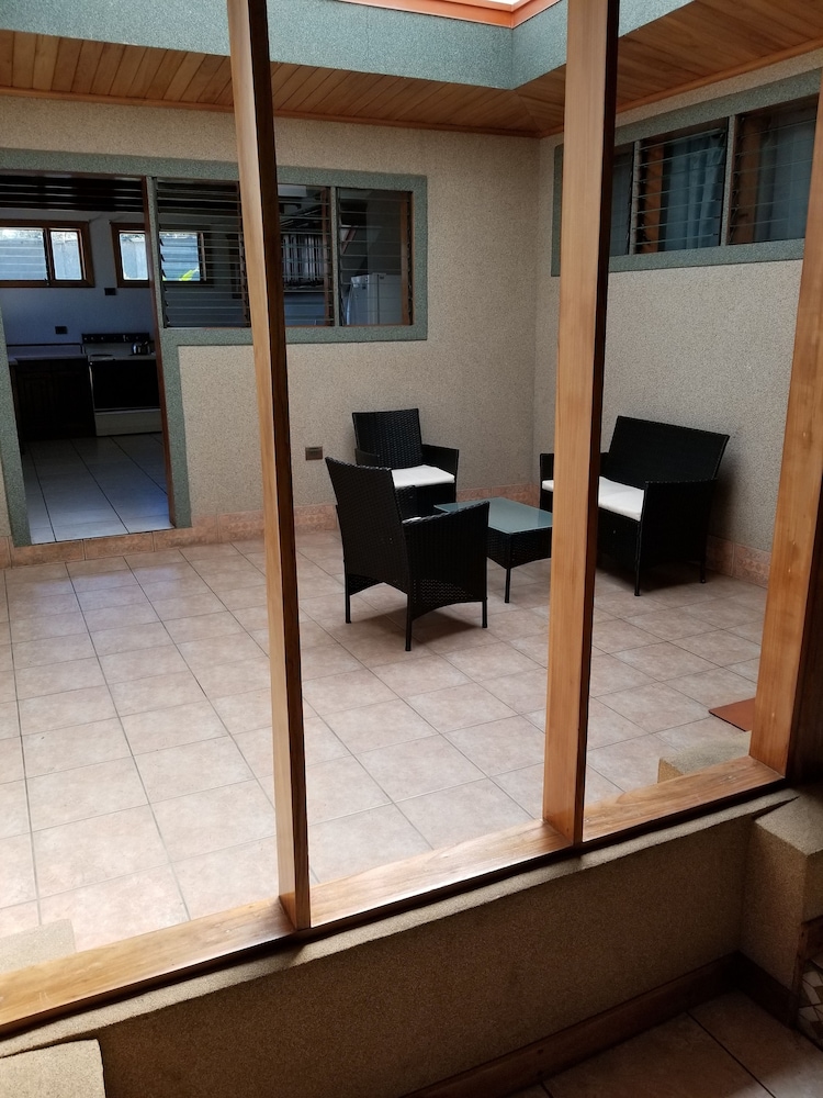 Hostel Monte Campana Escazu 5/50