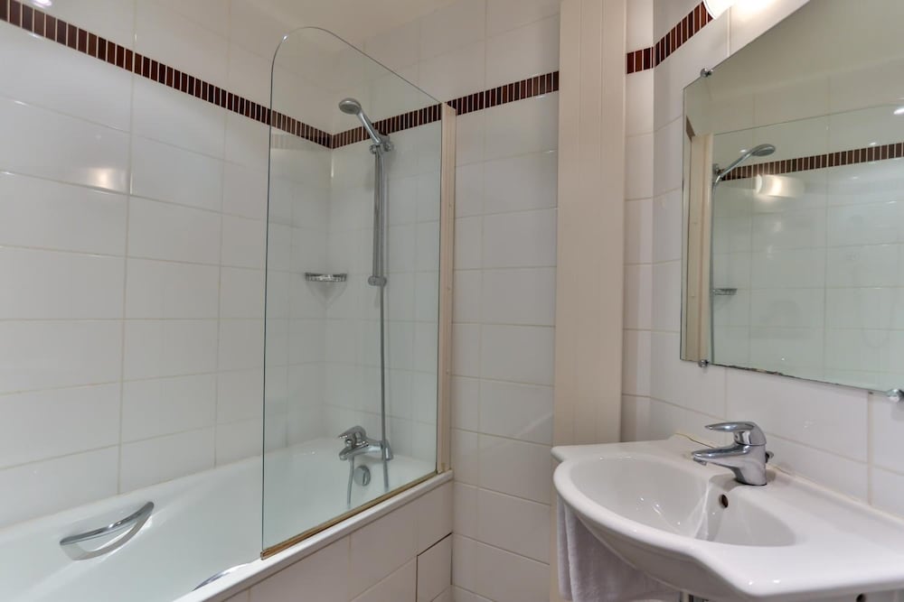 Hotel Le Home Vincennes 21/24