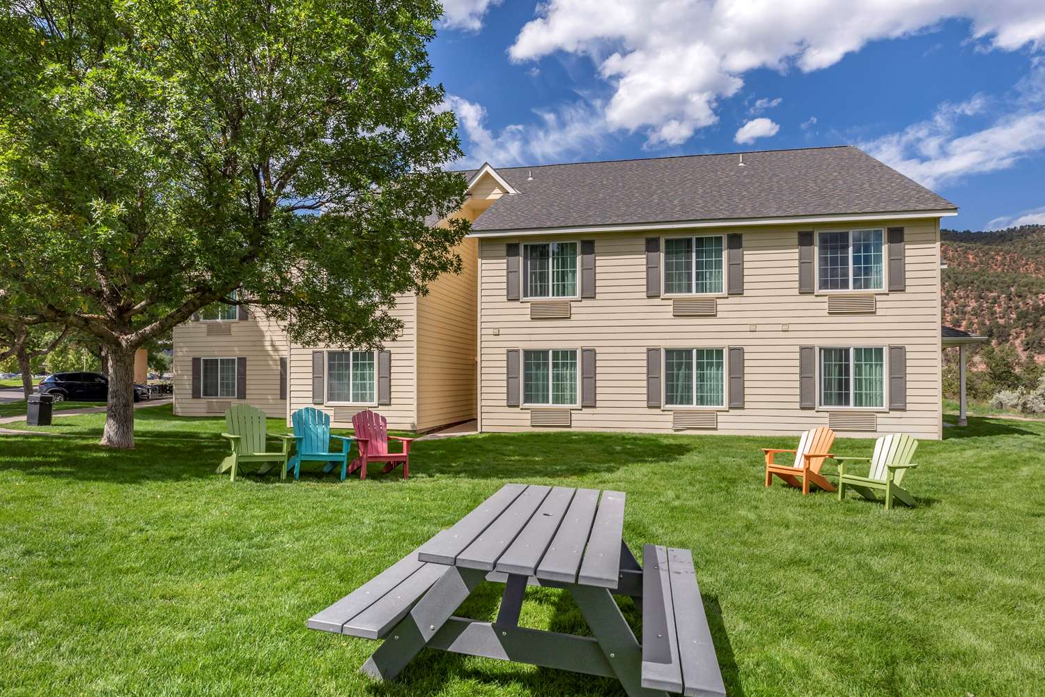 Comfort Inn & Suites Carbondale on the Roaring Fork 54/60