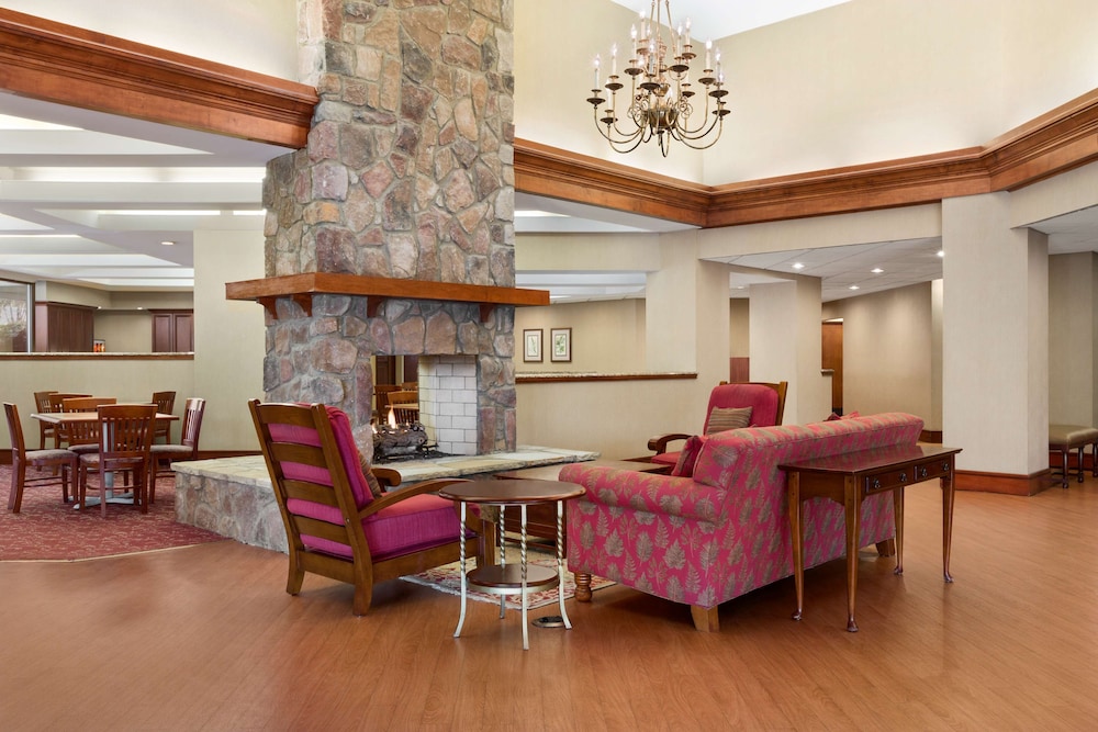 Country Inn and Suites By Radisson Atlanta Galleria/Ballpark GA 24/36
