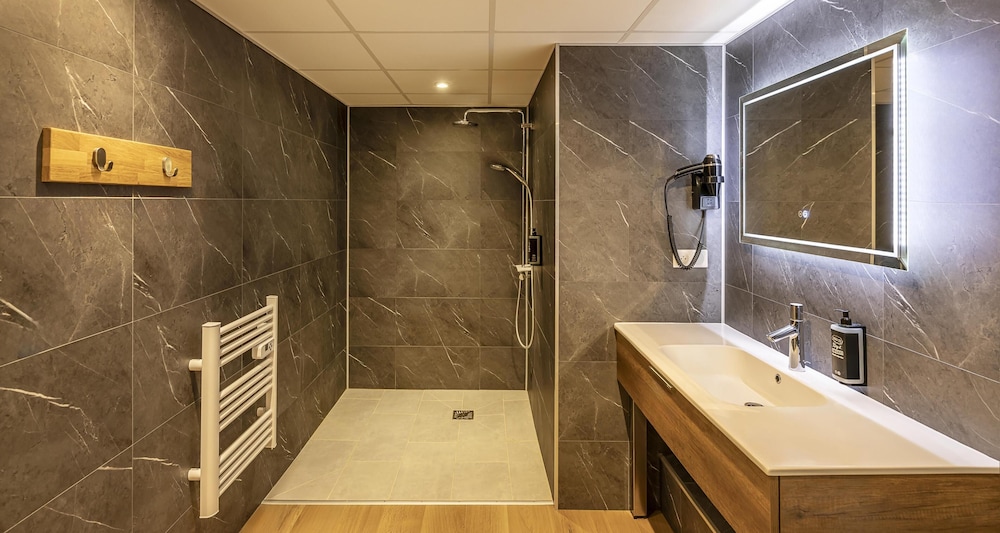 Hotel Rest Cap Ouest 47/48