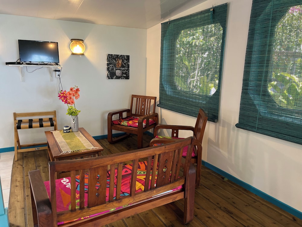 Linareva Moorea Beach Resort 26/50