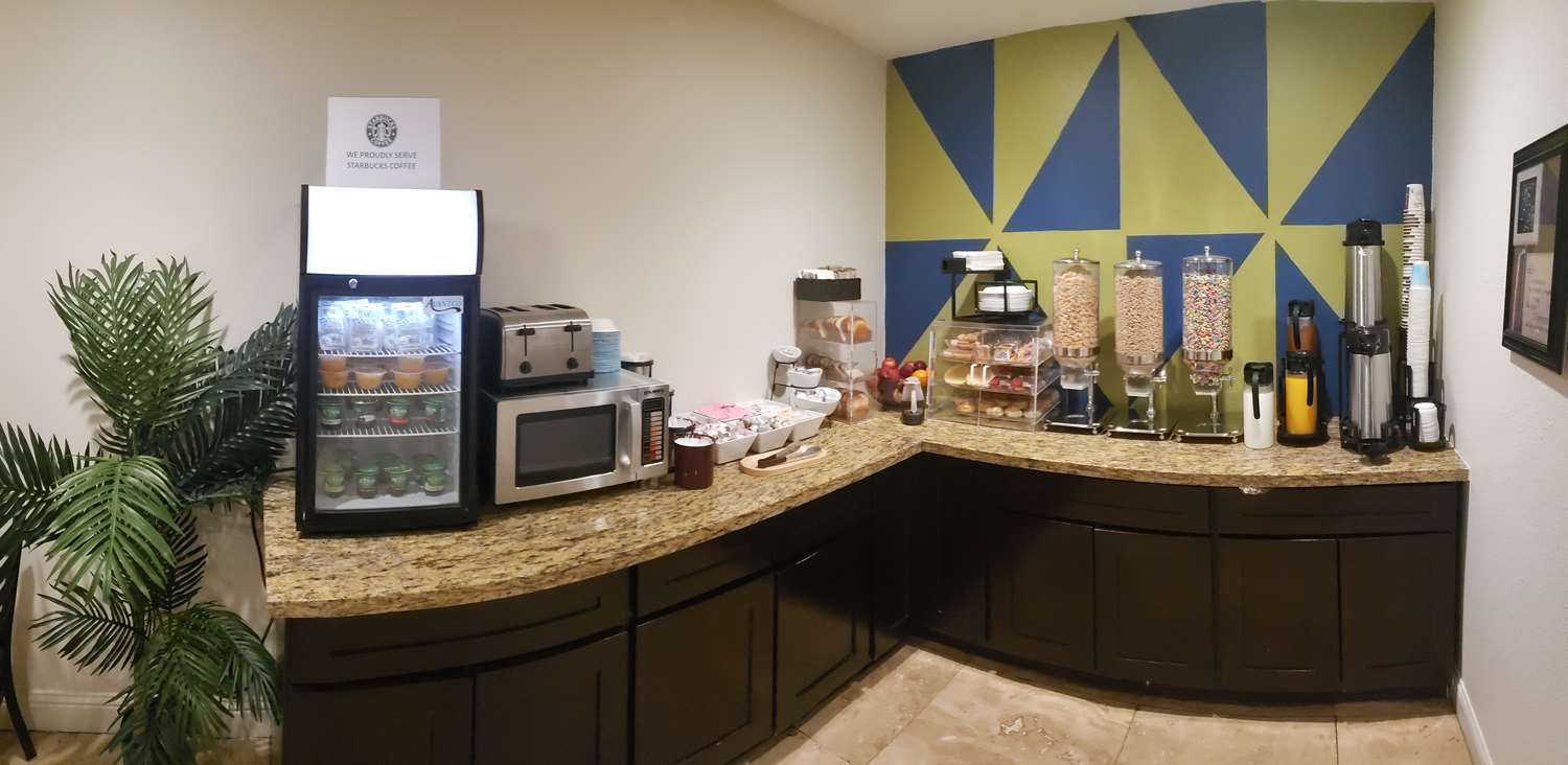 Surestay Hotel By Best Western Vallejo 4/6