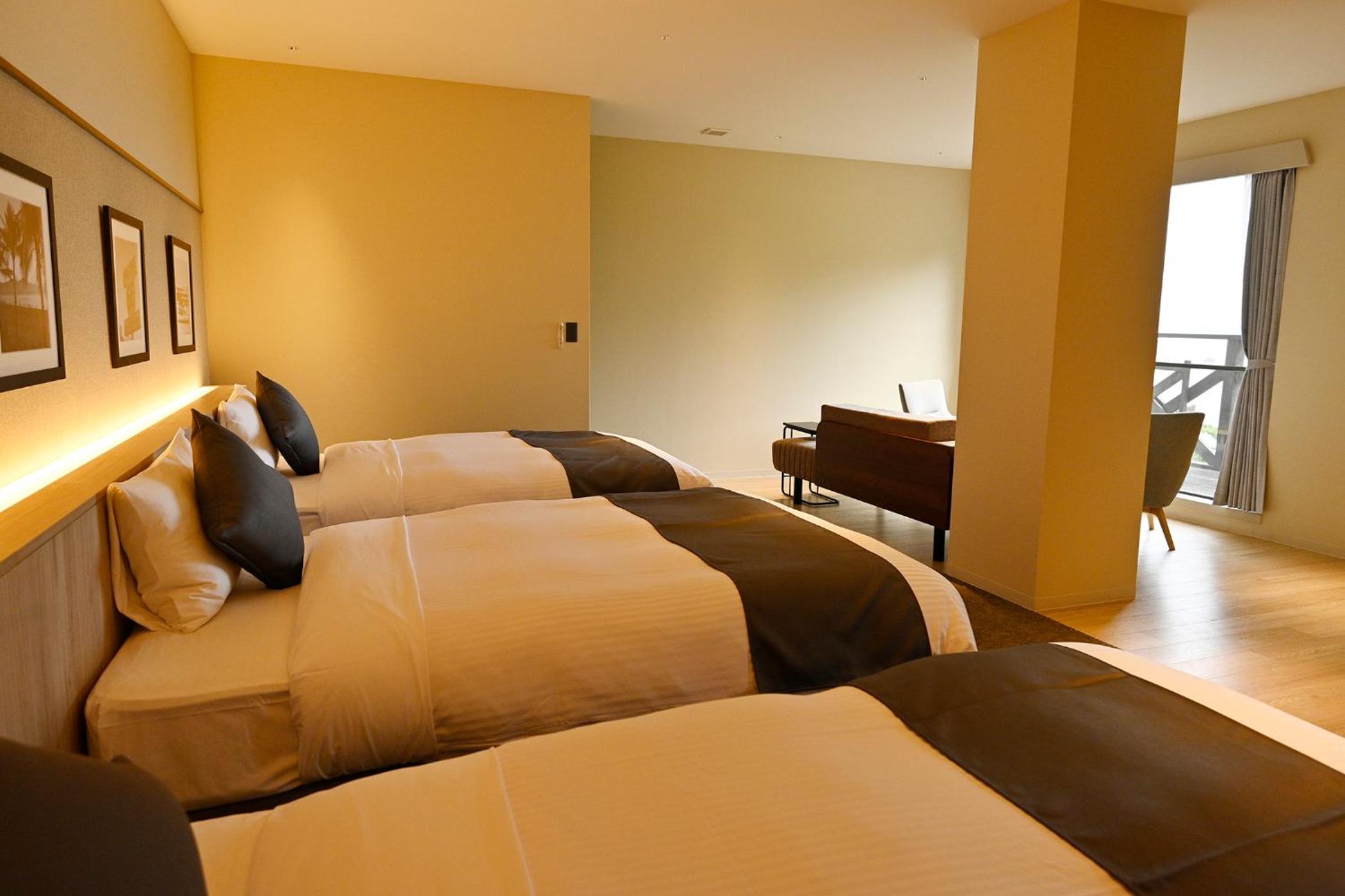 Standard, Triple, 3 Beds, Sofa, South Building