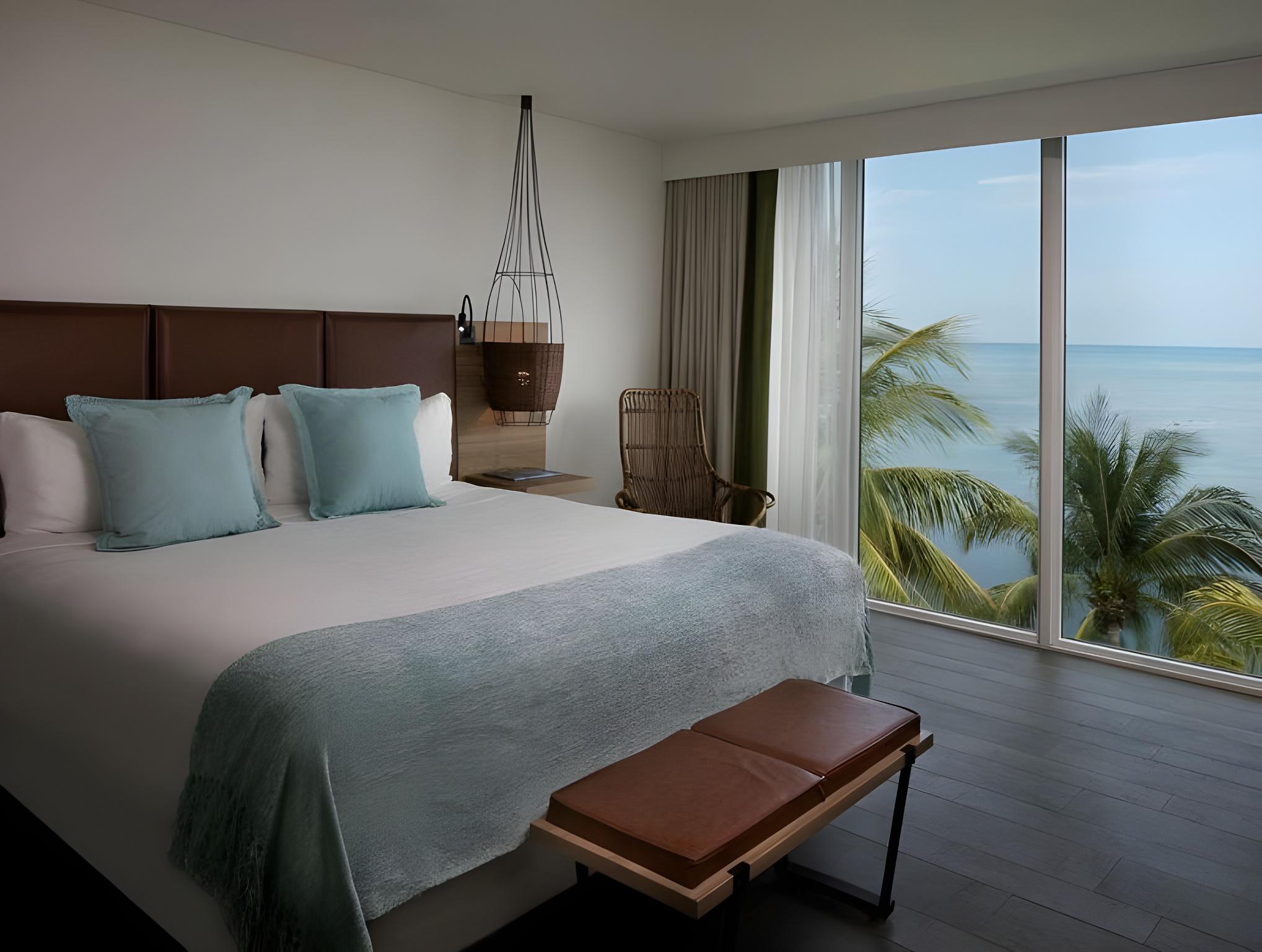 Room, Ocean Front